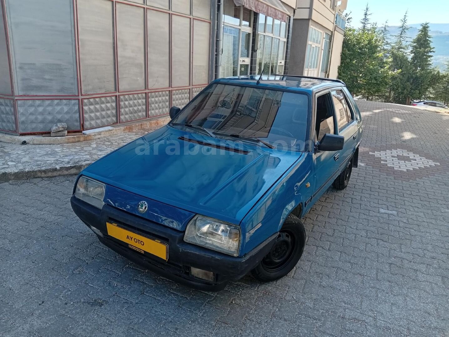 Galeriden Skoda Favorit 135 L 1992 Model Tokat 224.000 km Mavi 1