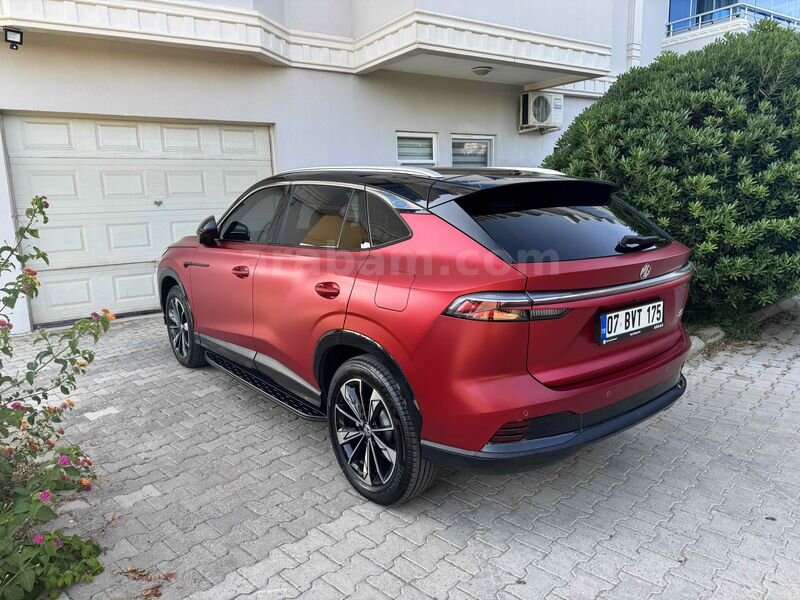 Sahibinden MG HS T Plug-in 2024 Model 22.000 km Kırmızı