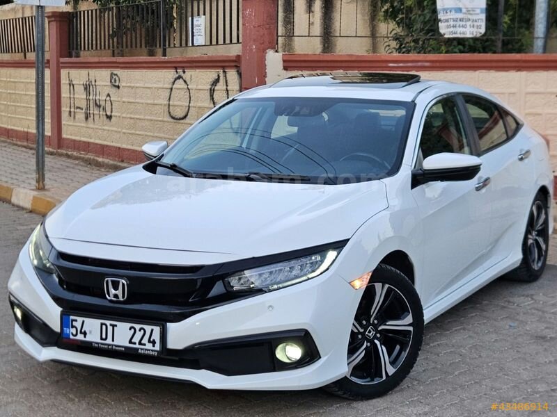Galeriden Honda Civic 1.6i VTEC Eco Executive 2021 Model Hatay 140.000 km Beyaz 1