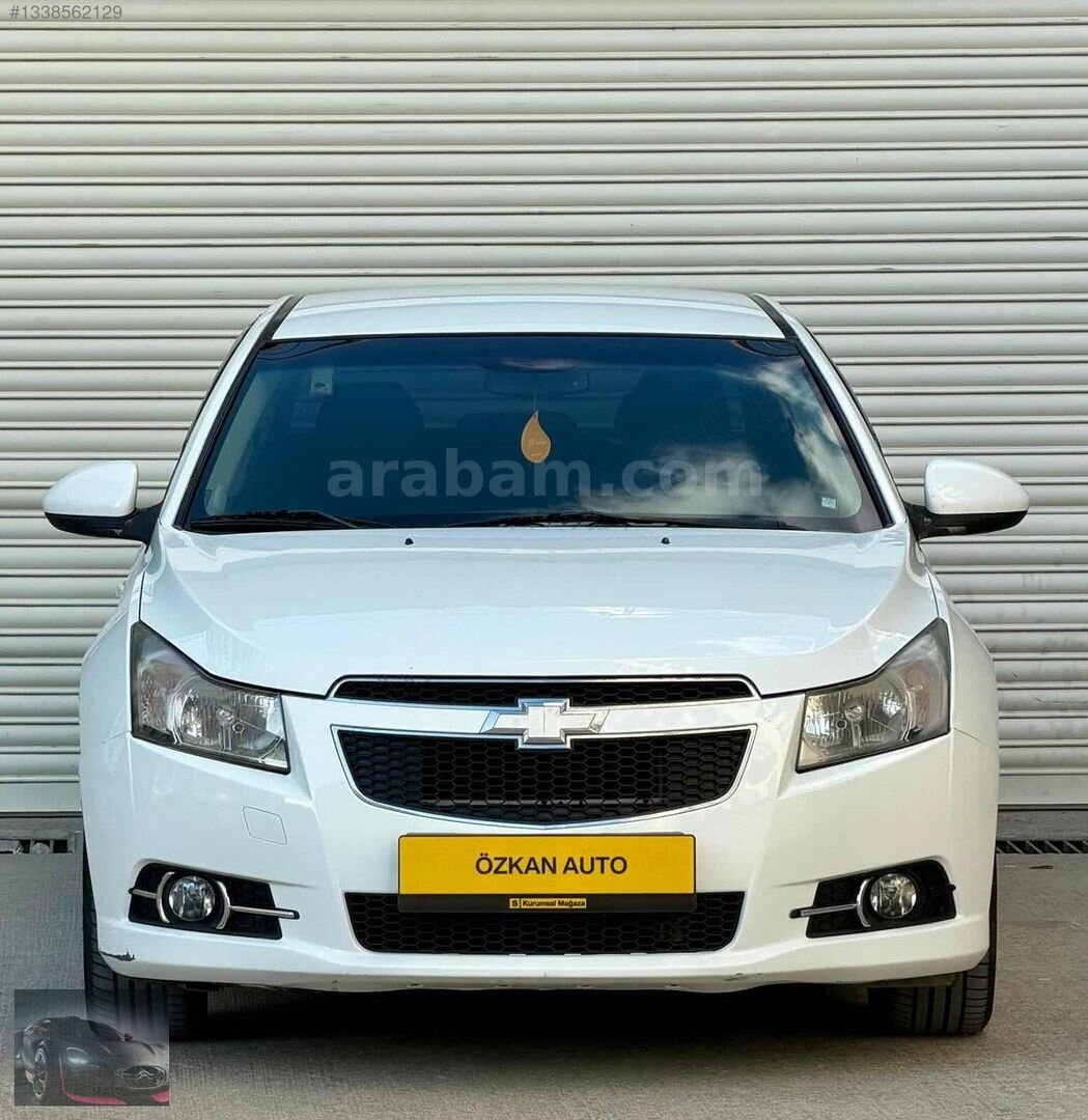 Galeriden Chevrolet Cruze 1.6 Design Edition Plus 2012 Model Ankara 140.000 km Beyaz 2
