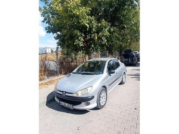 Sahibinden Peugeot 206 1.4 HDi Comfort 2010 Model İstanbul 250.000