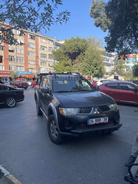 Sahibinden Mitsubishi L 200 4x2 Invite 2009 Model ve O1 belgeli çekme karavan
