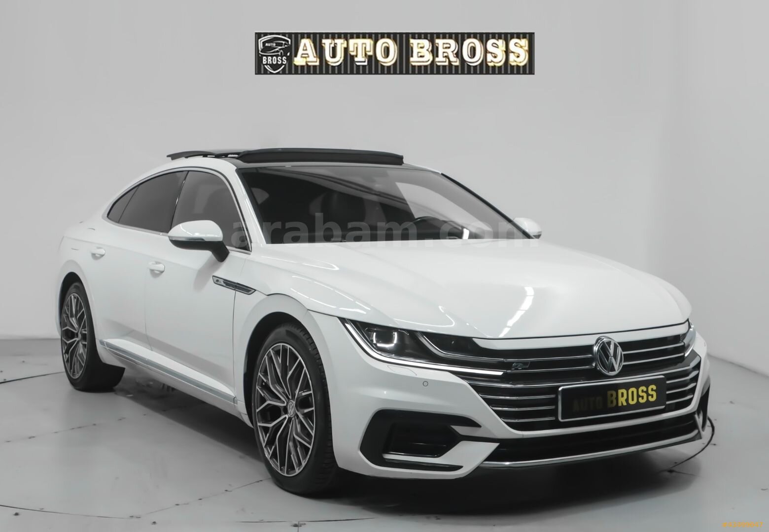 Galeriden Volkswagen Arteon 1.5 TSI R Line 2019 Model İstanbul 128.000 km Beyaz 2