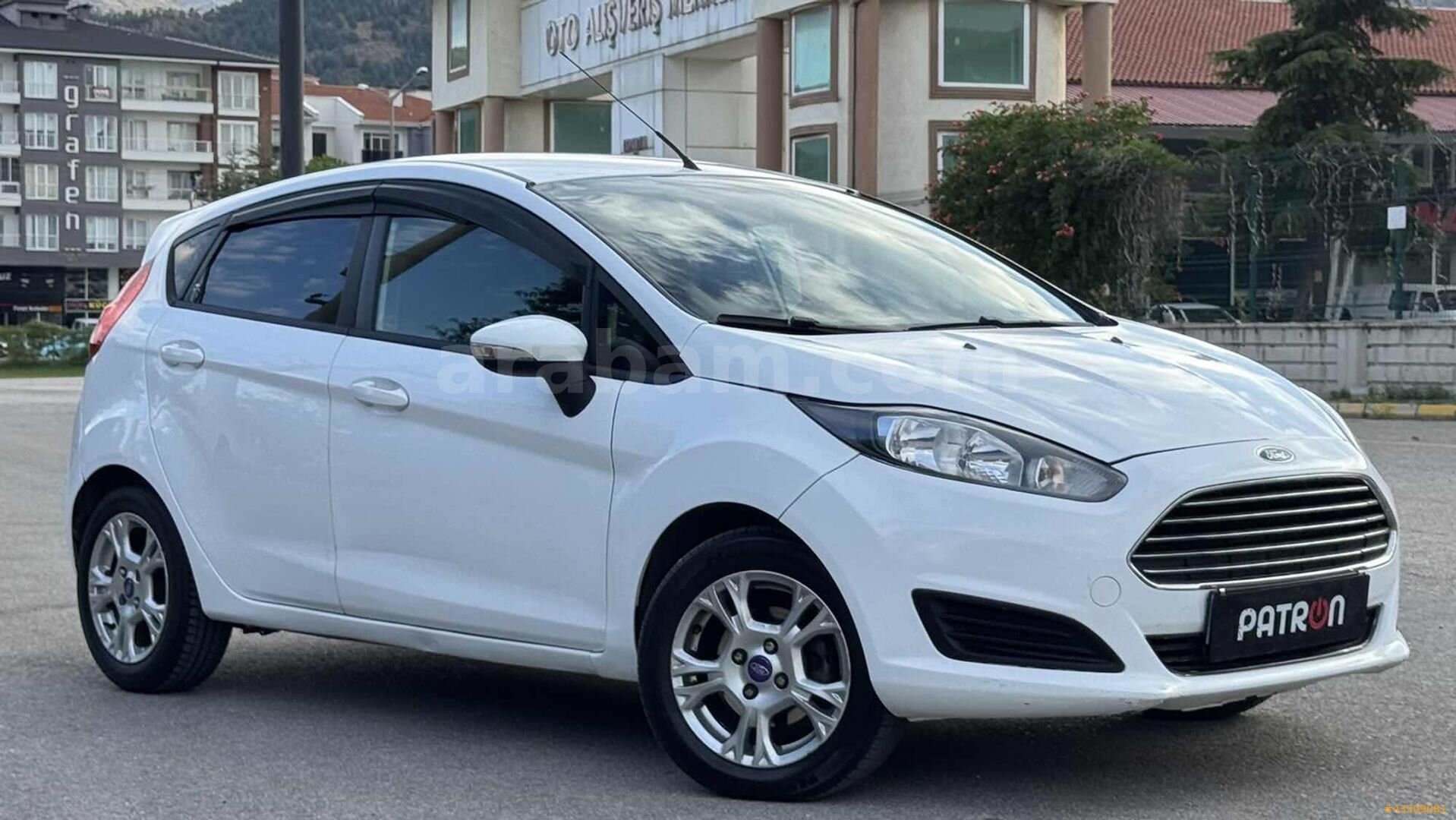 Galeriden Ford Fiesta 1.5 TDCi Trend X 2014 Model Isparta 289.000 km Beyaz 2