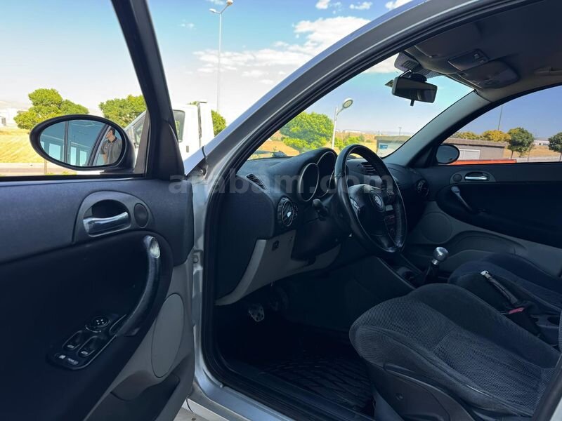 Sahibinden Alfa Romeo 147 1.6 TS Distinctive 2004 Model 6
