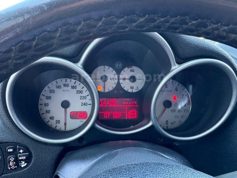 Sahibinden Alfa Romeo 147 1.6 TS Distinctive 2004 Model 4