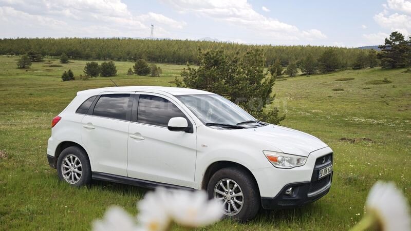 Sahibinden Mitsubishi ASX 1.6 MIVEC Invite 2011 Model 255.000 km Beyaz