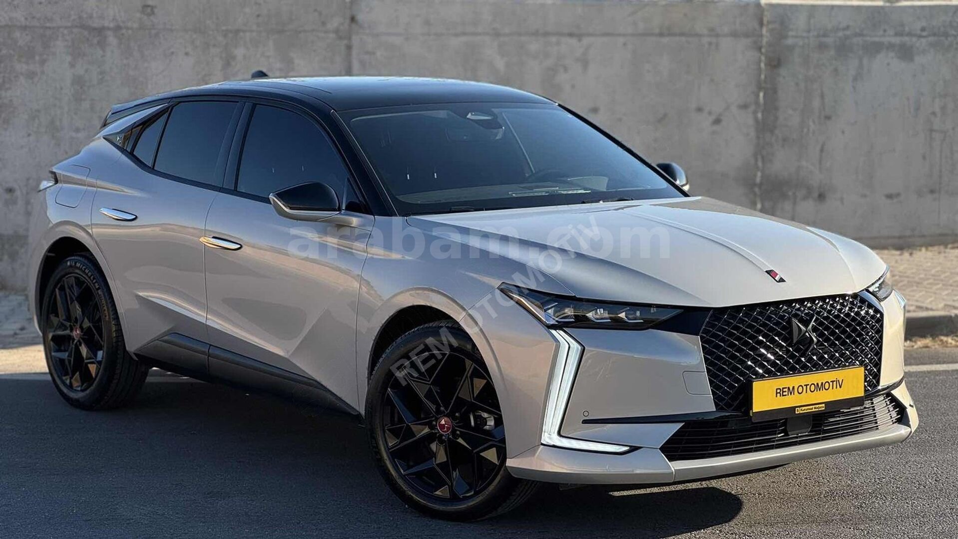 REM'DEN 2023 DS4 PERFORMANCE LİNE CAM TAVAN HATASIZ İLK SAHİP 2