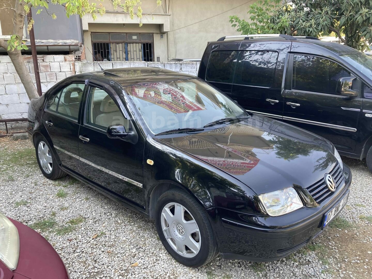 GALERİDEN VOLKSWAGEN BORA 1.6 COMFORTLİNE 2000 MODEL DENİZLİ