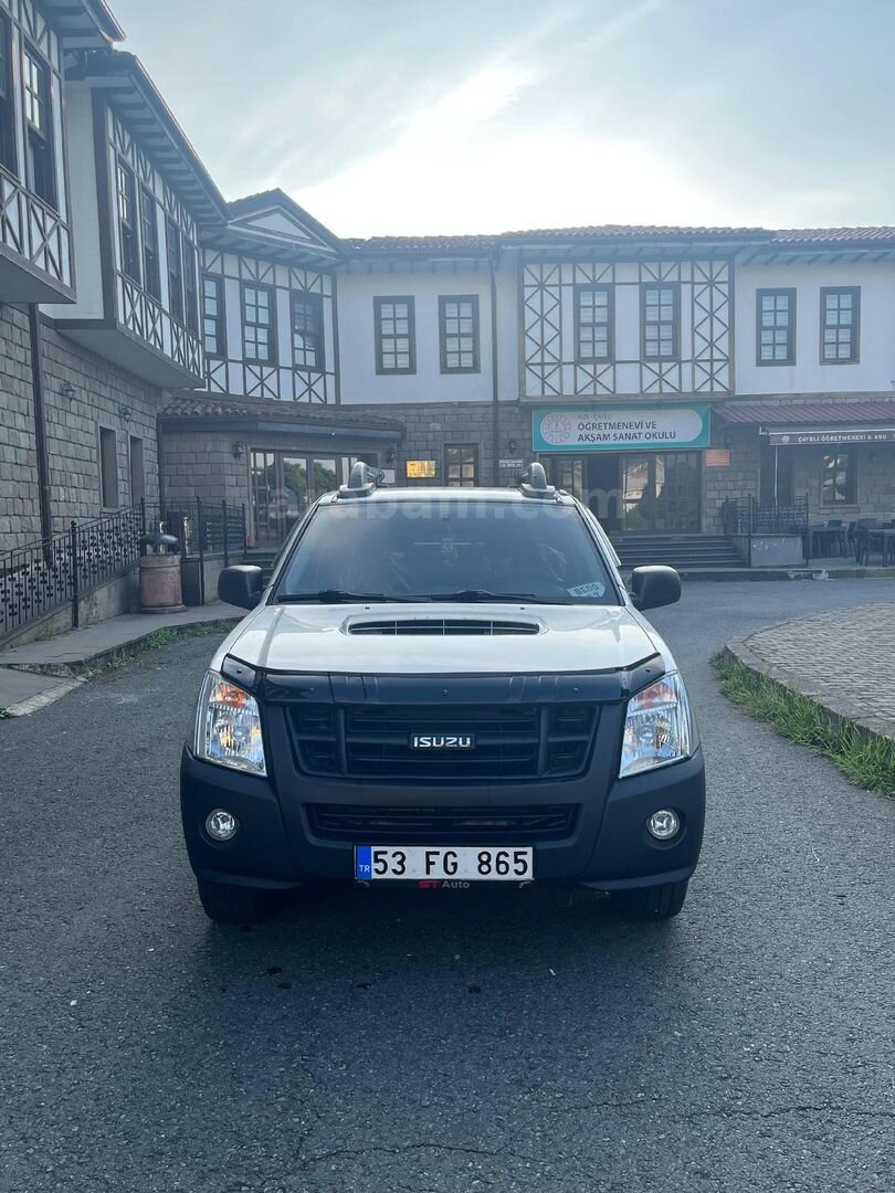 Sahibinden Isuzu D-Max 2.5 4x2 2012 Model 1