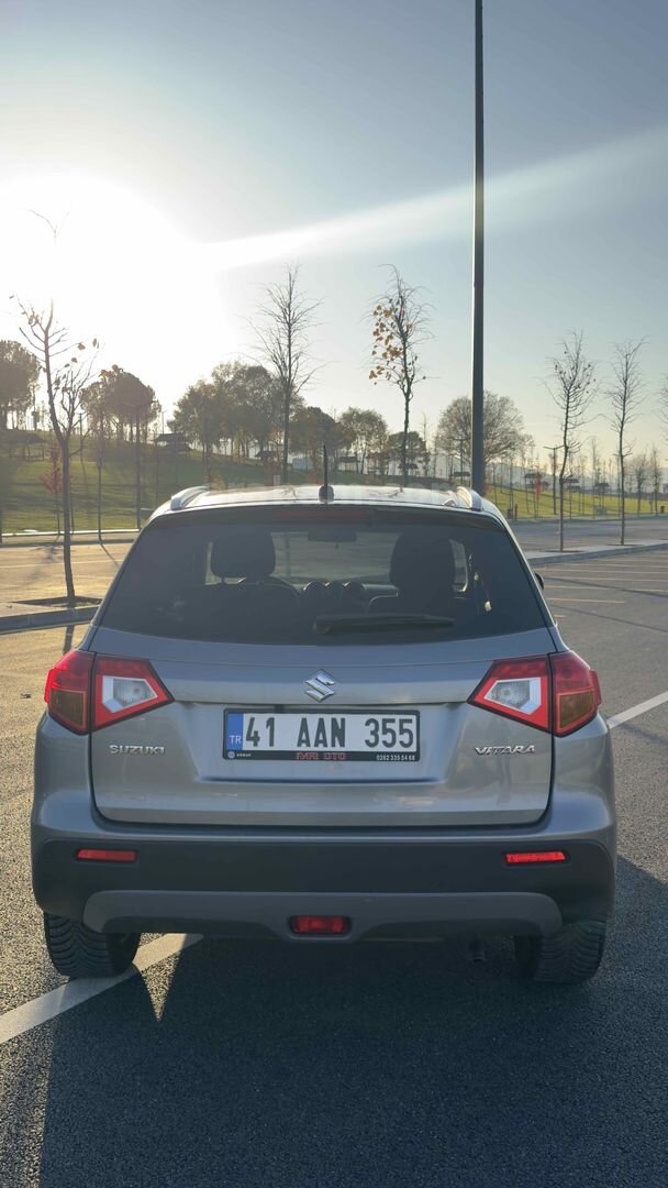 Sahibinden Temiz Çift Renk Suzuki Vitara 5