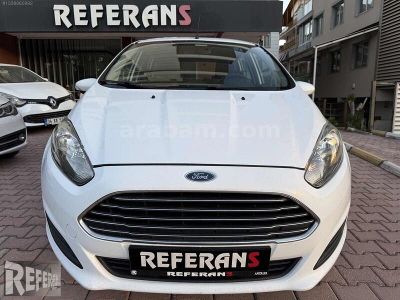 Galeriden Ford Fiesta 1.5 TDCi Trend 2013 Model Antalya 195.000 km Beyaz 1