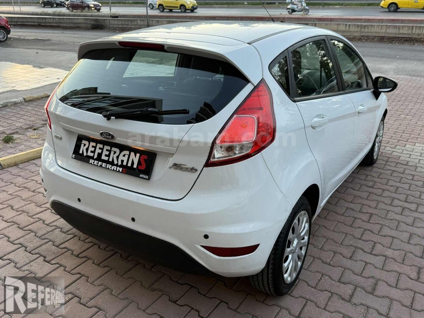 Galeriden Ford Fiesta 1.5 TDCi Trend 2013 Model Antalya 195.000 km Beyaz 7