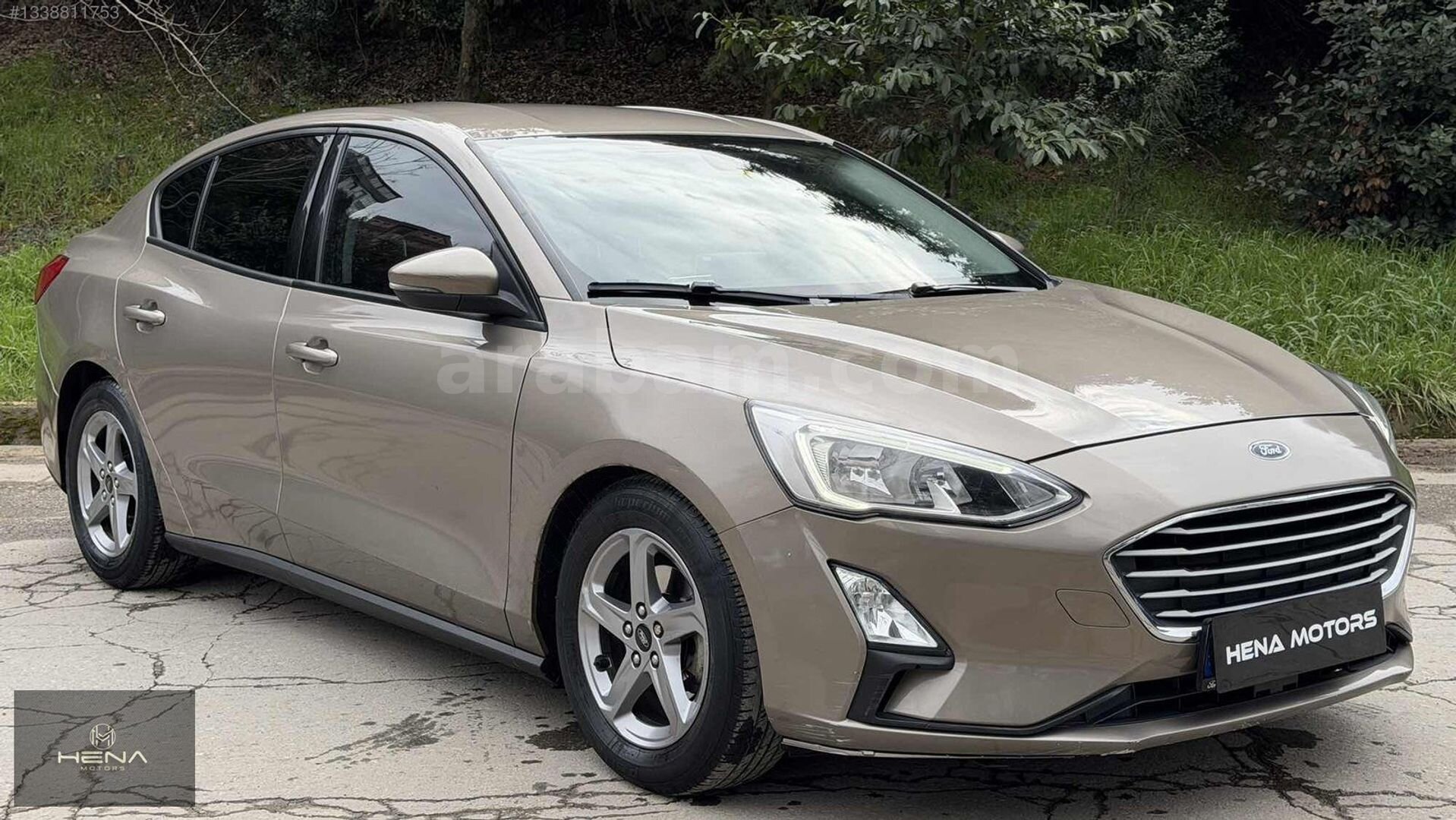 Galeriden Ford Focus 1.5 TDCi Trend X 2019 Model İstanbul 139.000 km Şampanya 4
