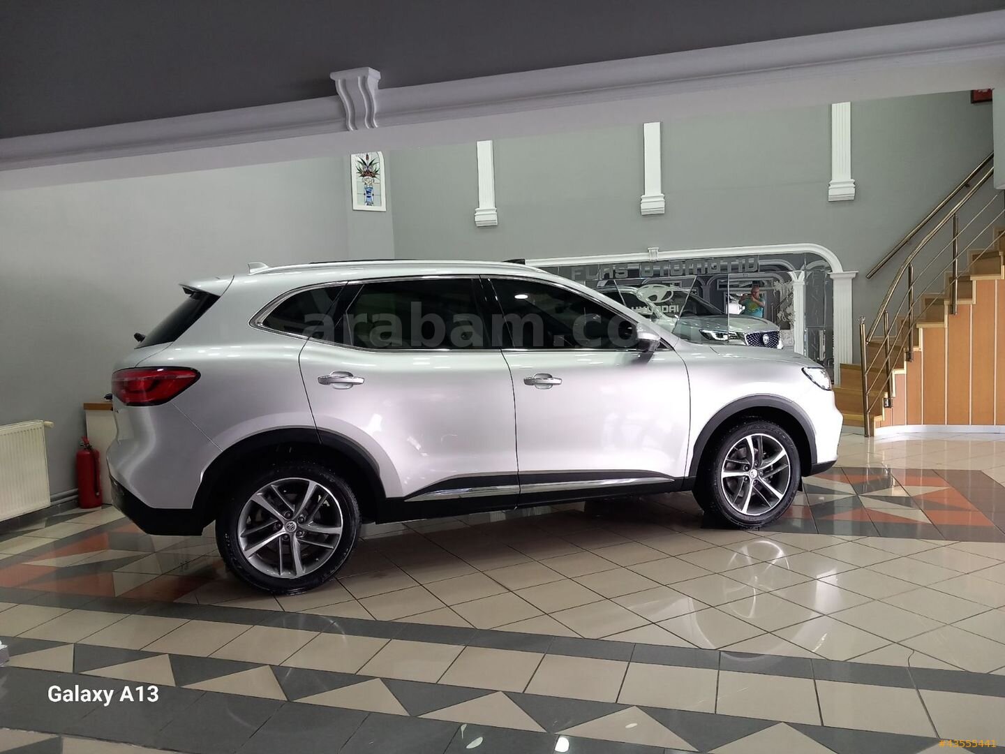 2023 MODEL BOYASIZ TRAMERSİZ 24.640 KM İÇİ KIRMIZI 4