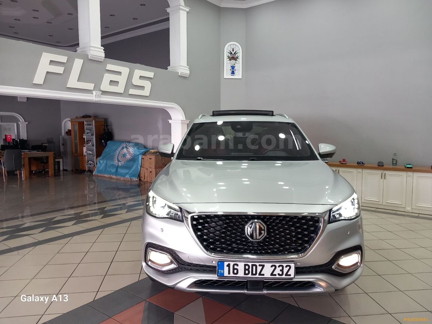 2023 MODEL BOYASIZ TRAMERSİZ 24.640 KM İÇİ KIRMIZI 1