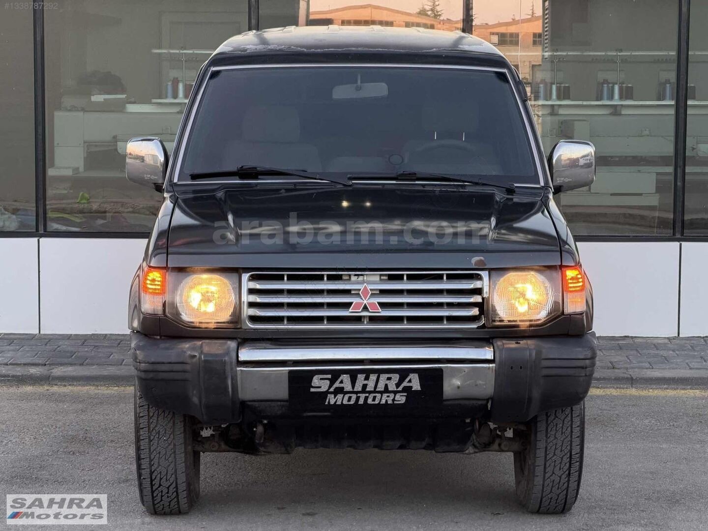 SAHRA MOTORS'DAN 1993 MITSUBİSHİ PAJERO 2.6 KOLEKSİYONLUK 2