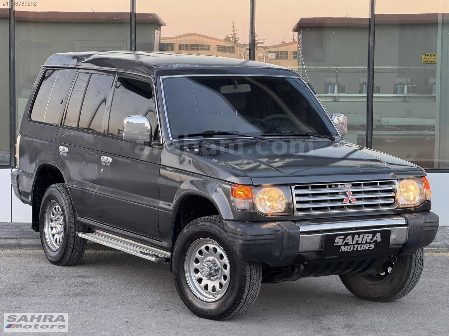SAHRA MOTORS'DAN 1993 MITSUBİSHİ PAJERO 2.6 KOLEKSİYONLUK 3