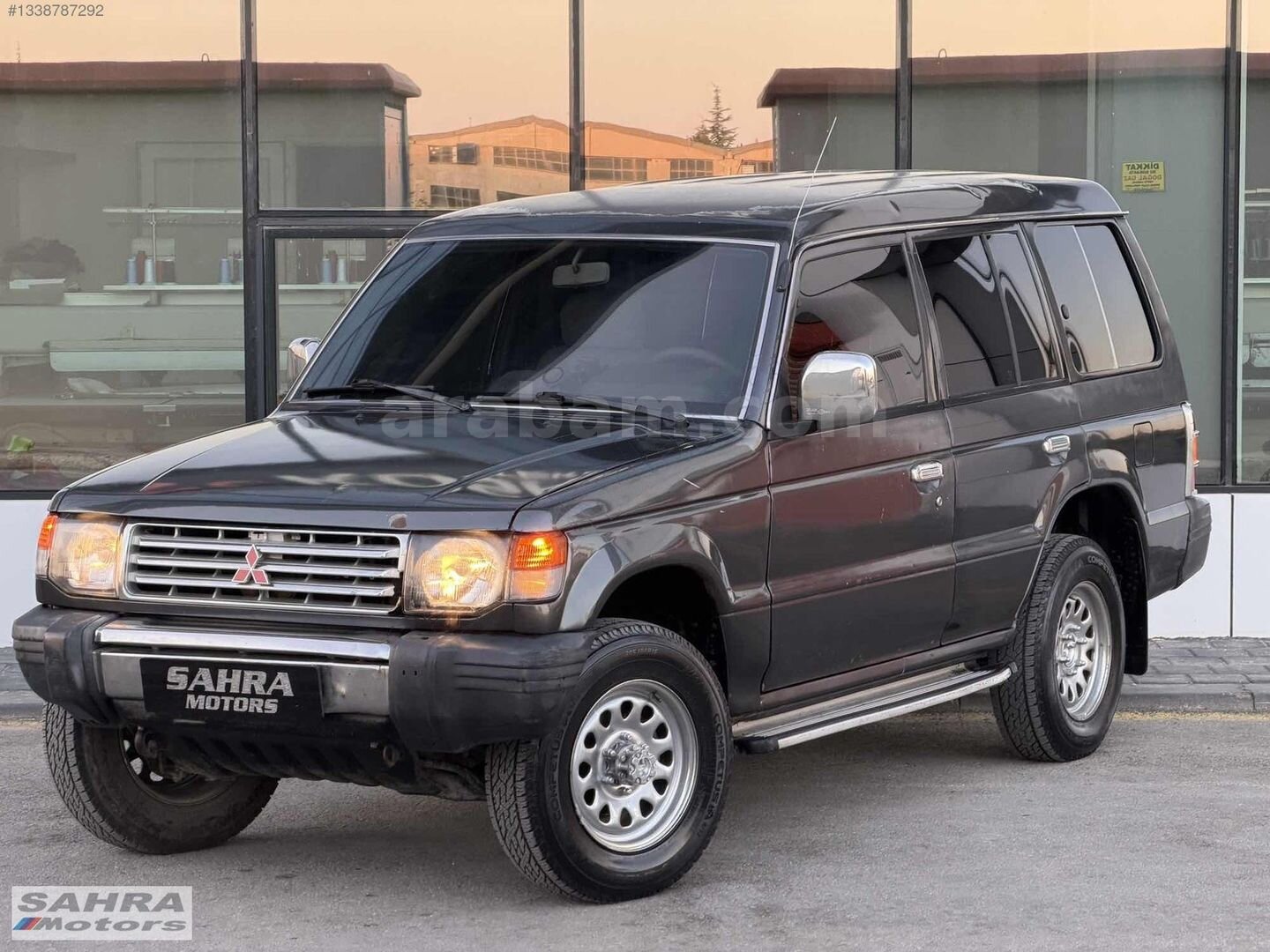 SAHRA MOTORS'DAN 1993 MITSUBİSHİ PAJERO 2.6 KOLEKSİYONLUK 1