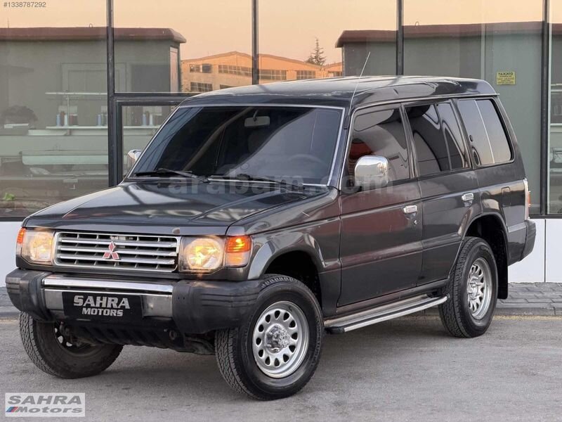 SAHRA MOTORS'DAN 1993 MITSUBİSHİ PAJERO 2.6 KOLEKSİYONLUK