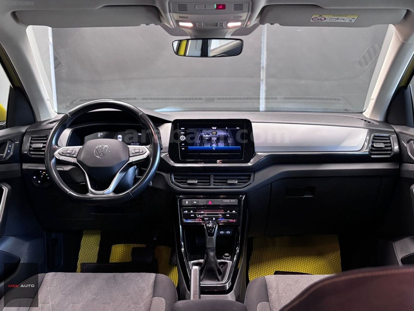 Galeriden Volkswagen T-Cross 1.0 TSI Life 2024 Model İstanbul 58.500 km Sarı 3