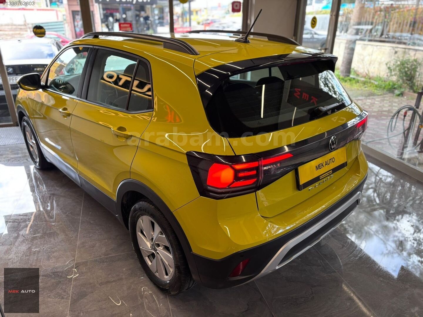 Galeriden Volkswagen T-Cross 1.0 TSI Life 2024 Model İstanbul 58.500 km Sarı 2