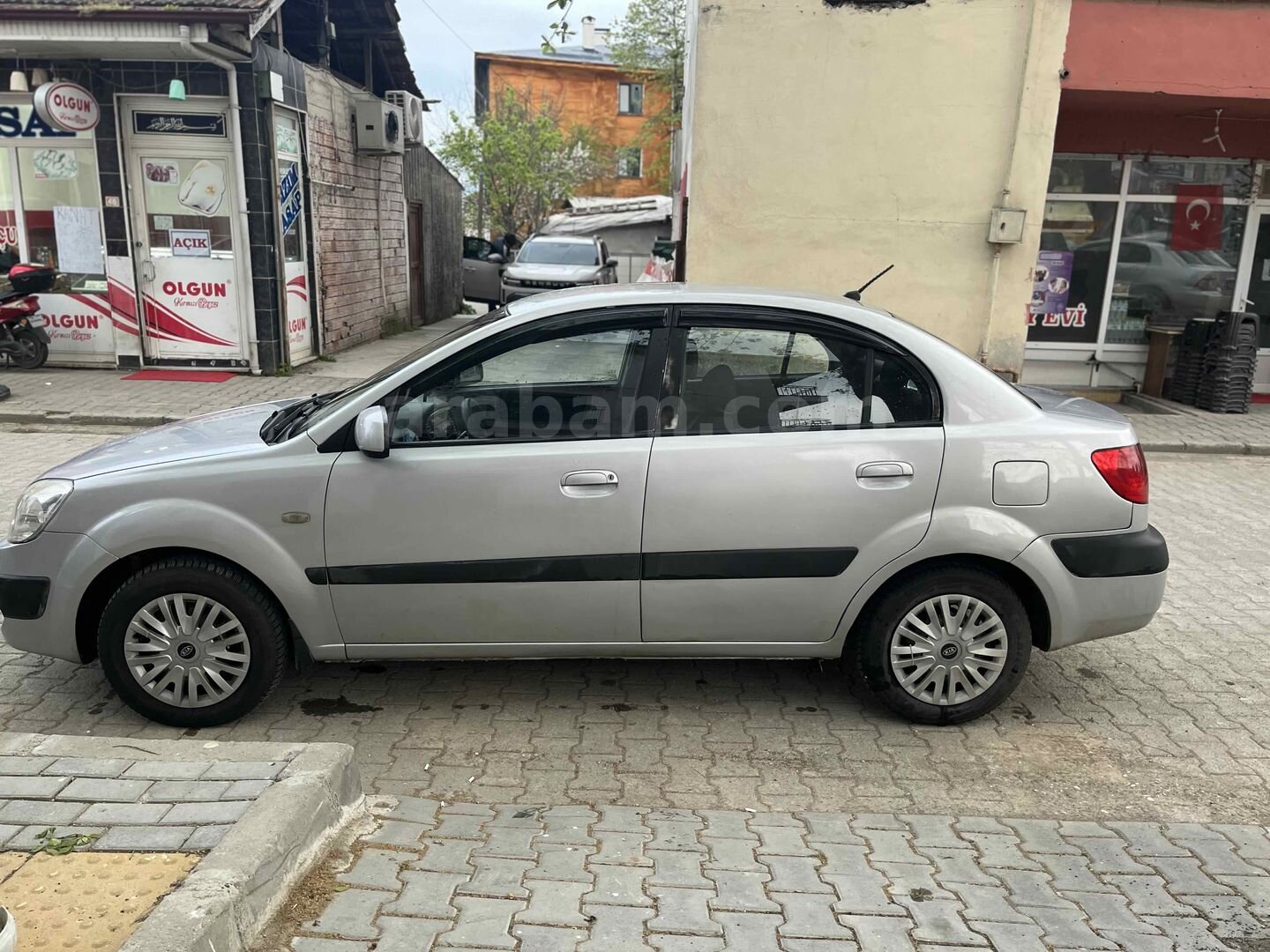 Sahibinden Kia Rio 1.5 CRDi EX Comfort 2008 Model 364.000 km Gri (Gümüş) 3