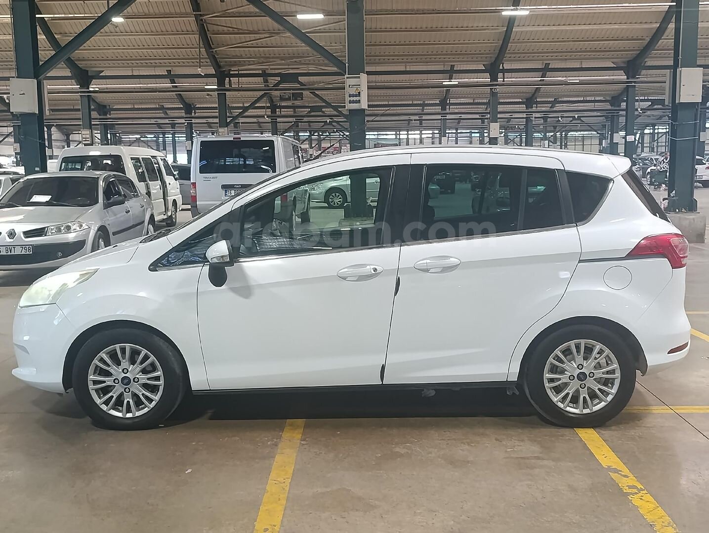 Galeriden Ford B-Max 1.6 Titanium 2013 Model Bursa 175.000 km Beyaz 6
