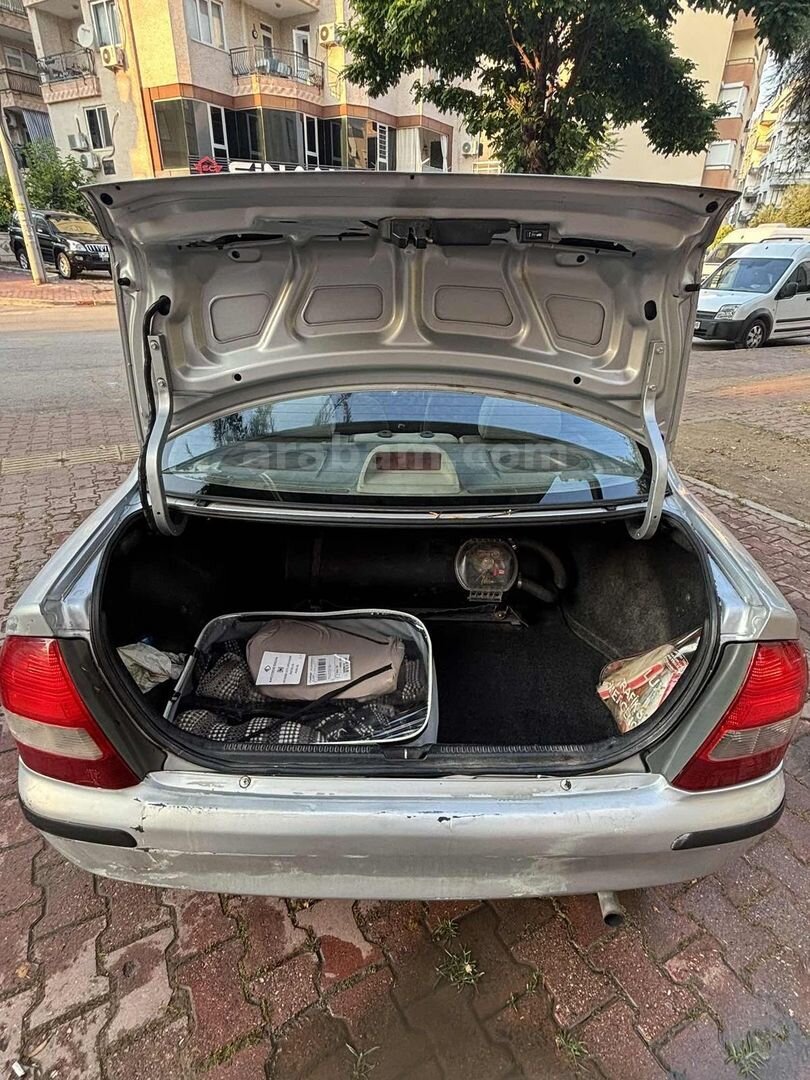 Galeriden Mazda 323 1.5 1.5i 1999 Model Antalya 265.000 km Gri 4