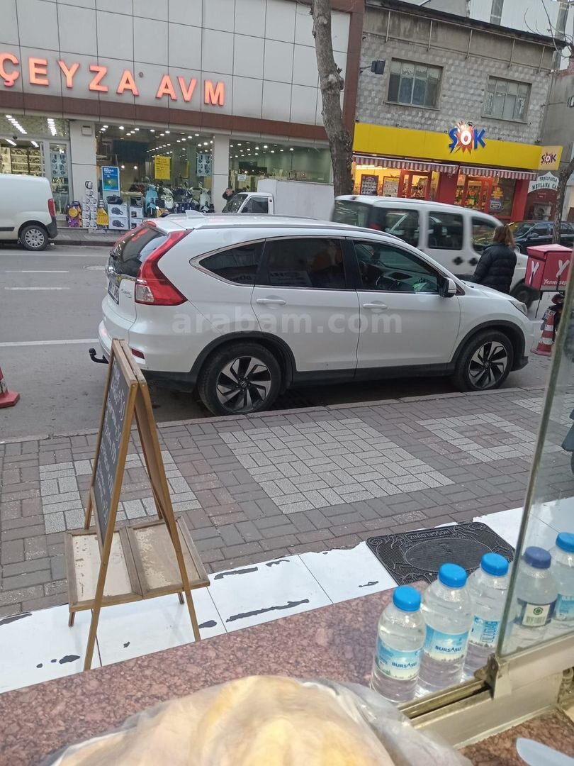 Sahibinden Honda CR-V 1.6 i-DTEC Elegance 2015 Model Bursa 129.900 km Beyaz 6