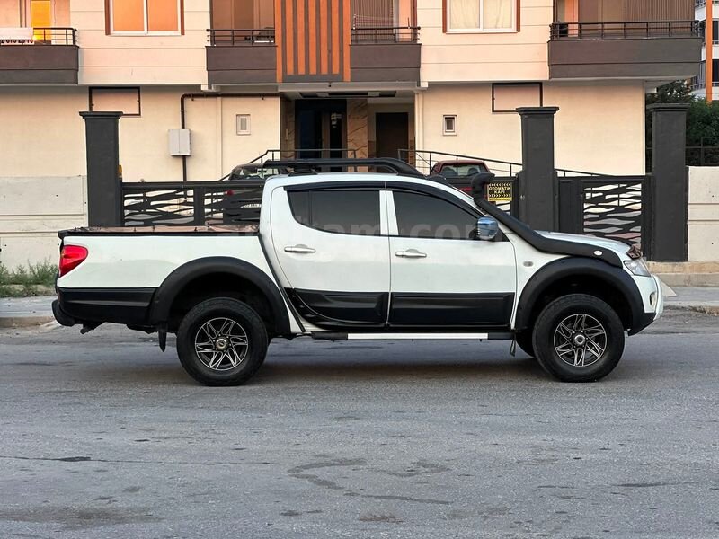 Sahibinden Mitsubishi L 200 4x4 Invite 2013 Model