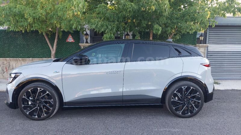 Sahibinden Renault Megane E-Tech Esprit Alpine 2026 Model Konya 7.000 km Gri