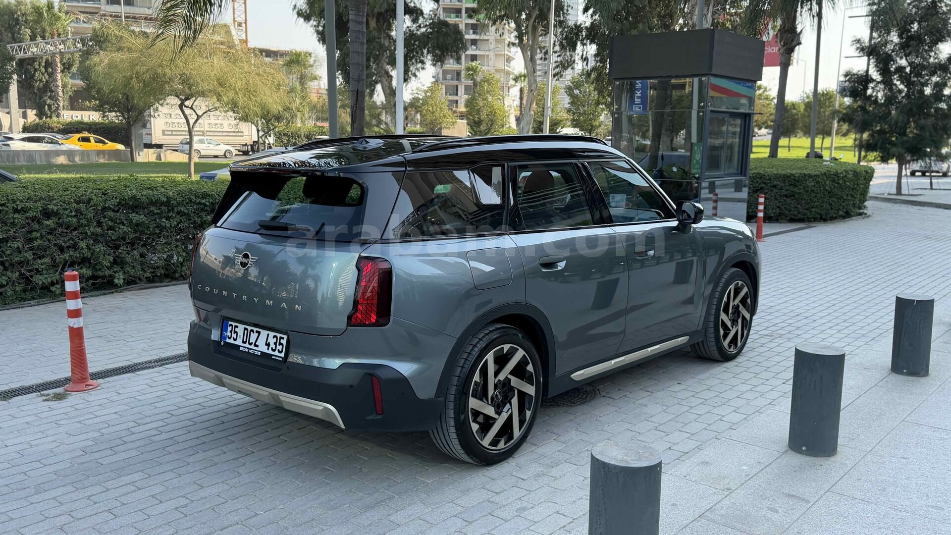 Sahibinden Mini Countryman E Favoured 2025 Model 6
