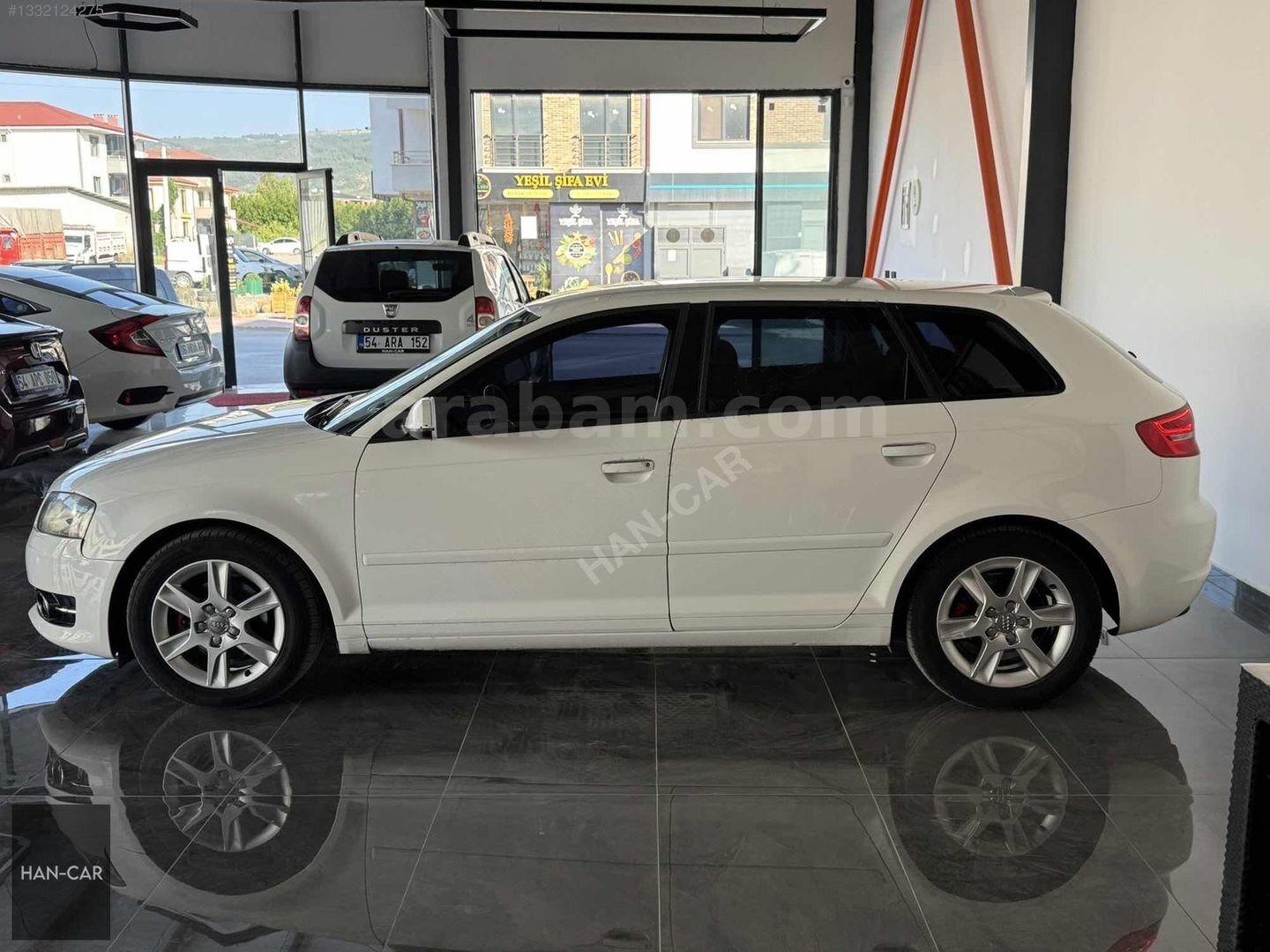 Galeriden Audi A3 Sportback 1.6 TDI Attraction 2012 Model Sakarya 240.000 km Beyaz 3