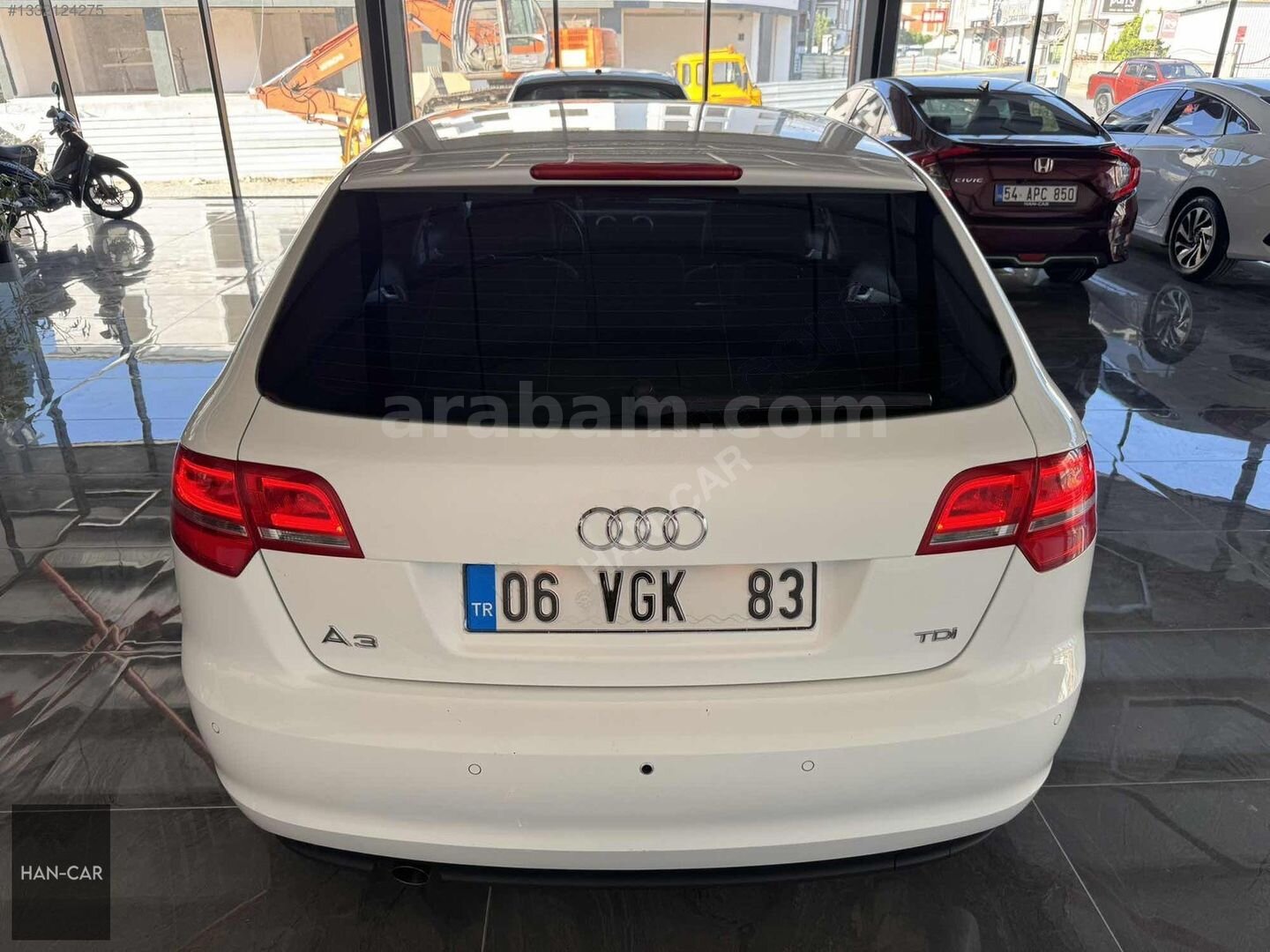 Galeriden Audi A3 Sportback 1.6 TDI Attraction 2012 Model Sakarya 240.000 km Beyaz 5