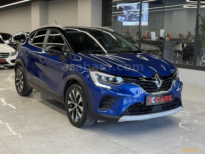 XCARS- 37 BİN KM 2023 RENAULT CAPTUR 1.3 TCE ÇİFT RENK CARPLAY