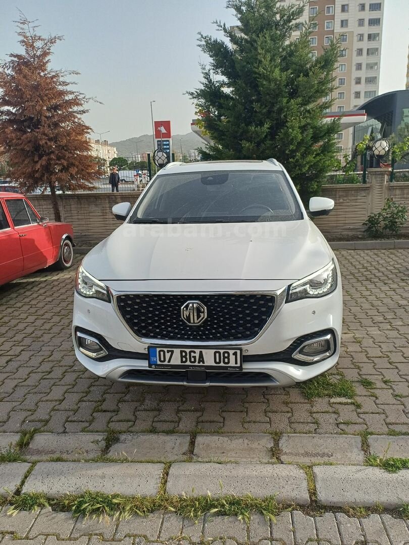 Sahibinden MG HS 1.5 T-GDI Luxury 2022 Model 55000 km Beyaz 3