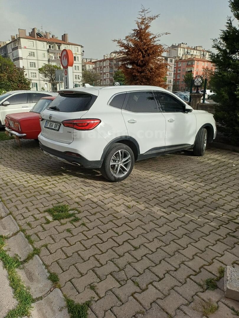 Sahibinden MG HS 1.5 T-GDI Luxury 2022 Model 55000 km Beyaz 7