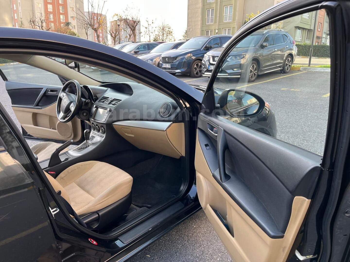 Sahibinden Mazda 3 1.6 Impressive 2011 Model 265.000 km Siyah 2