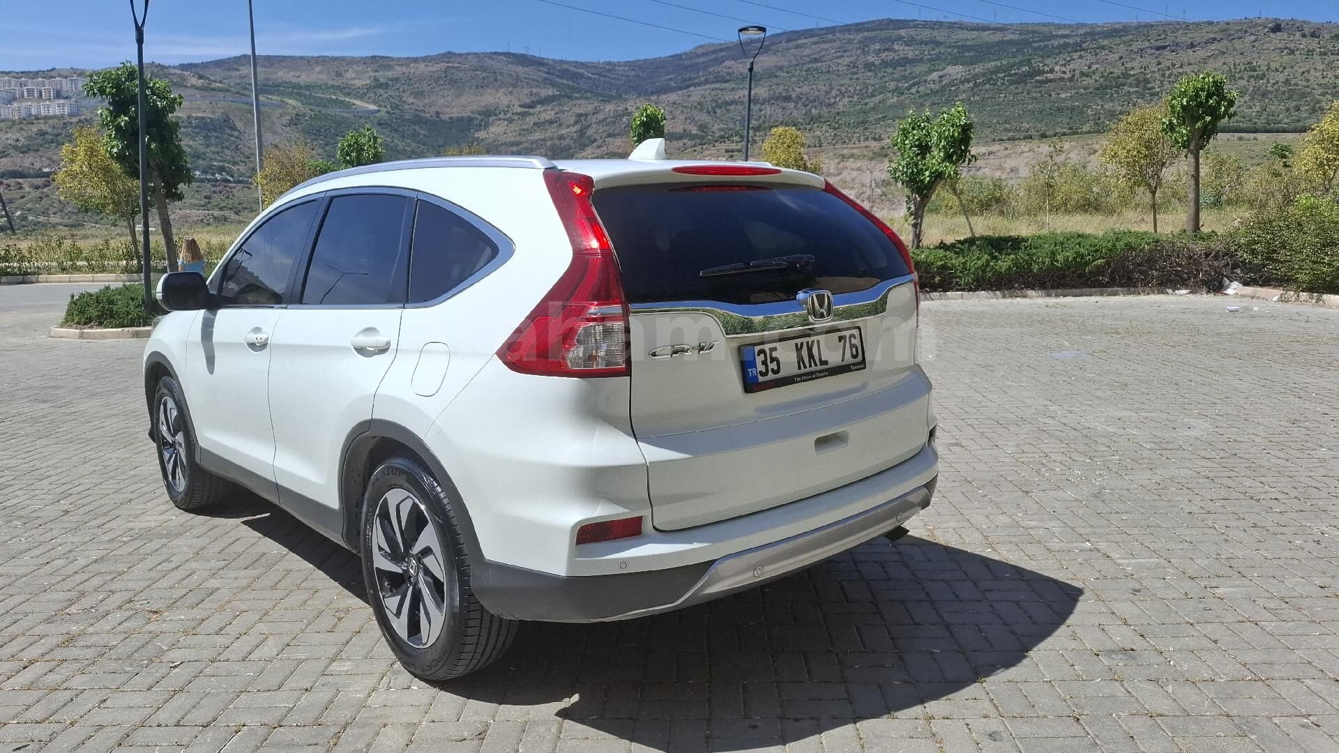 Sahibinden Honda CR-V 1.6 i-DTEC Executive 2015 Model 3