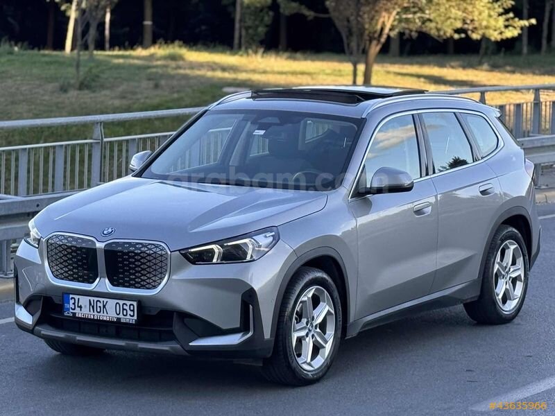 2025 Model iX1 -- CAM TAVAN--Hafıza--Tramersiz--TEMİZ---%20 KDV.