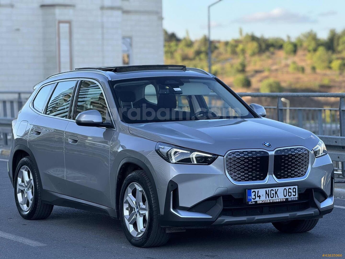 2025 Model iX1 -- CAM TAVAN--Hafıza--Tramersiz--TEMİZ---%20 KDV. 7