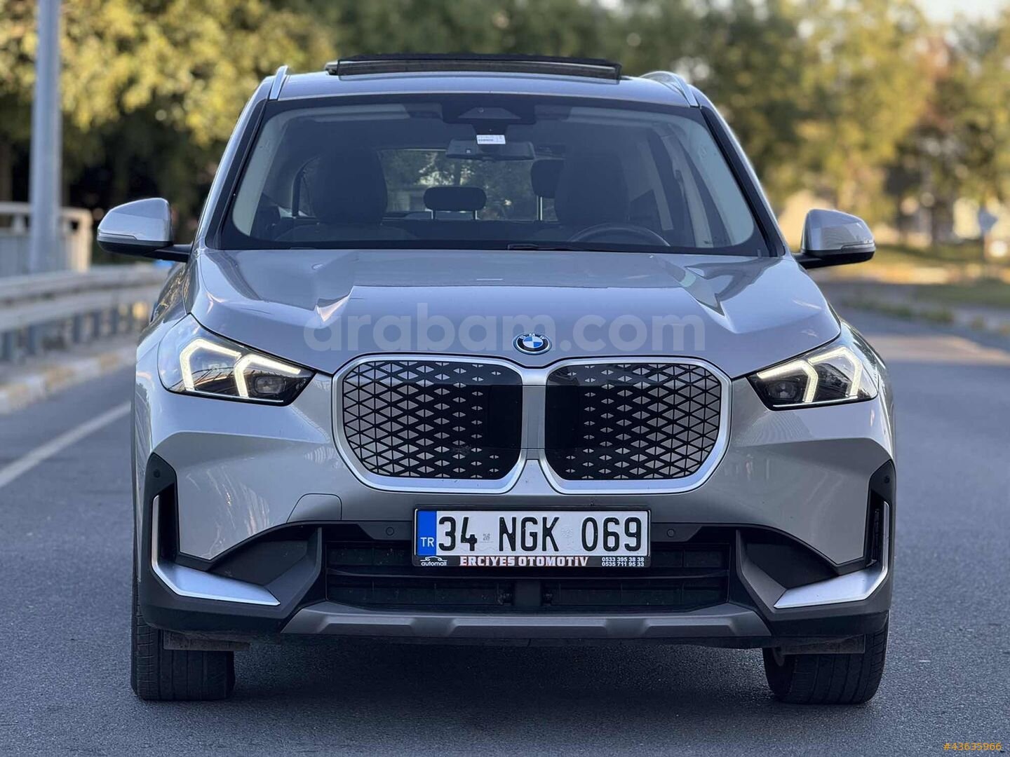 2025 Model iX1 -- CAM TAVAN--Hafıza--Tramersiz--TEMİZ---%20 KDV. 5