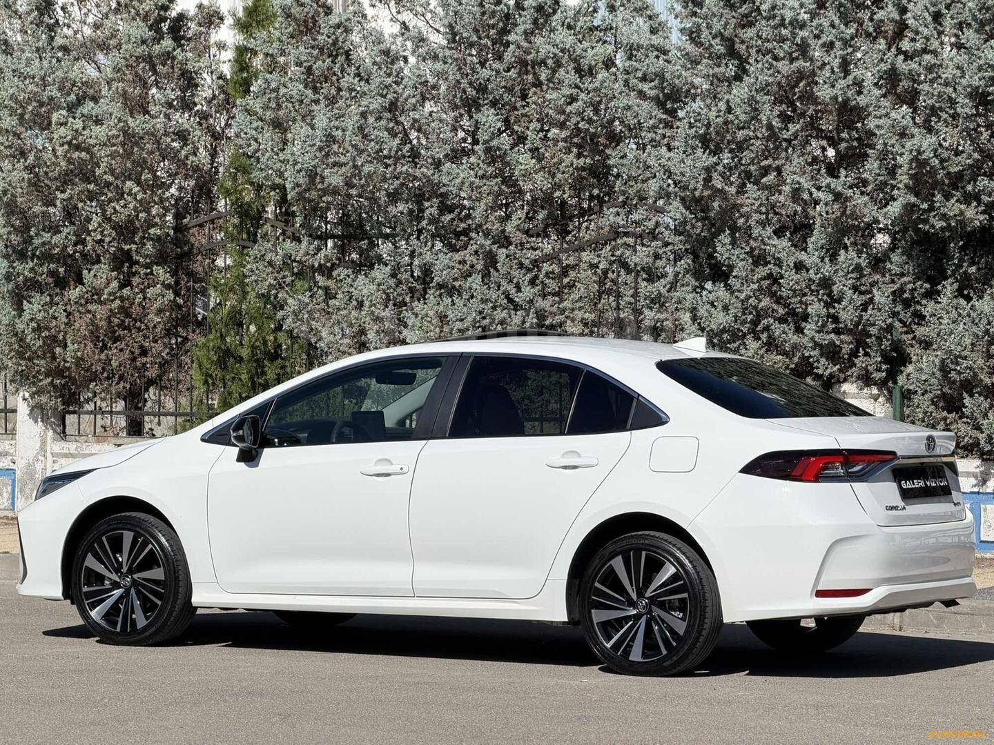 Galeriden Toyota Corolla 1.8 Hybrid Flame X-Pack 2026 Model Aksaray 6.100 km Beyaz 7