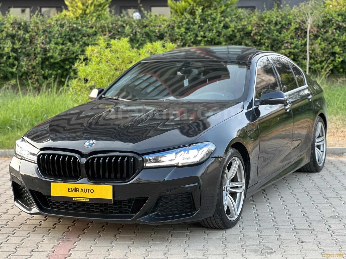 Galeriden BMW 5 Serisi 525d xDrive M Sport 2013 Model Mersin 370.000 km Siyah 2
