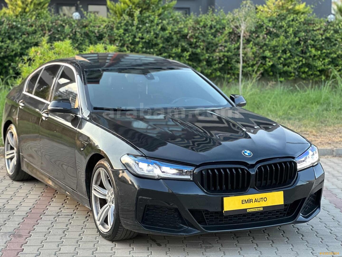 Galeriden BMW 5 Serisi 525d xDrive M Sport 2013 Model Mersin 370.000 km Siyah 3