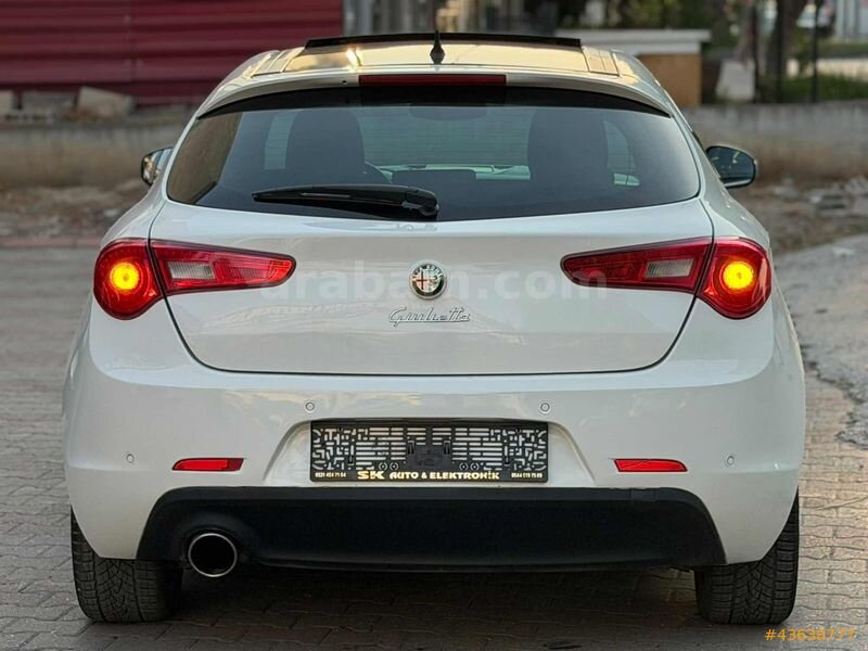 2013 GİULİETTA 1.6 JTD DİSTİNCTİVE _CAM TAVAN_ BOSE + ISITMA 3