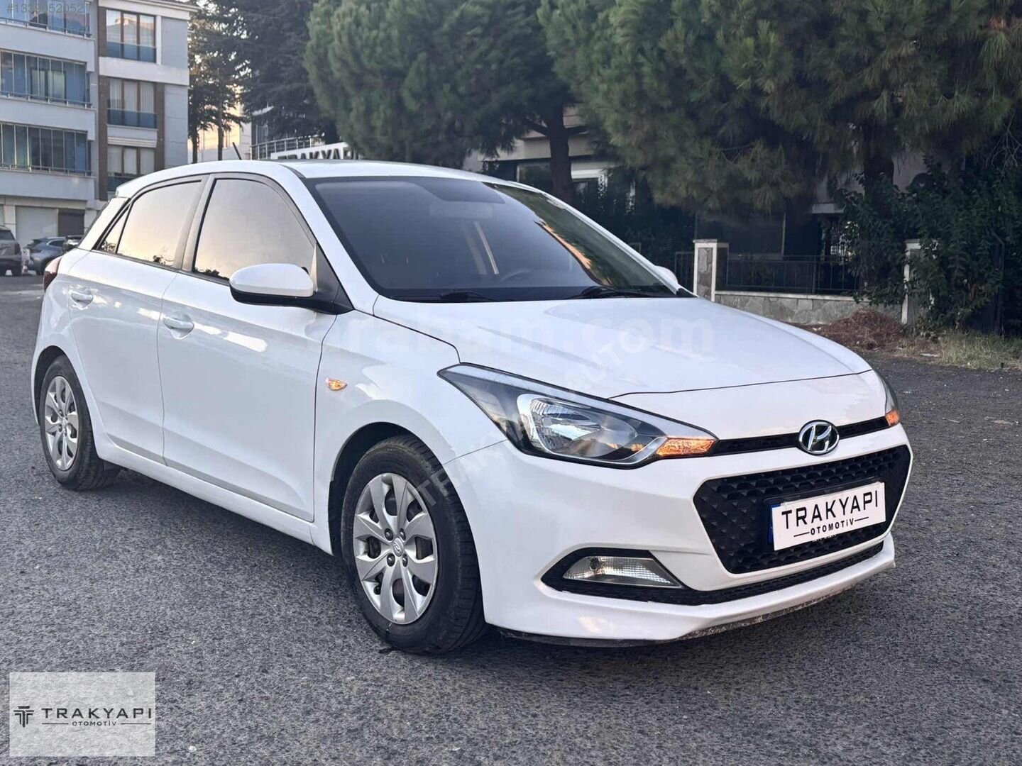 Galeriden Hyundai i20 1.4 MPI Jump 2015 Model Tekirdağ 190.000 km Beyaz 2
