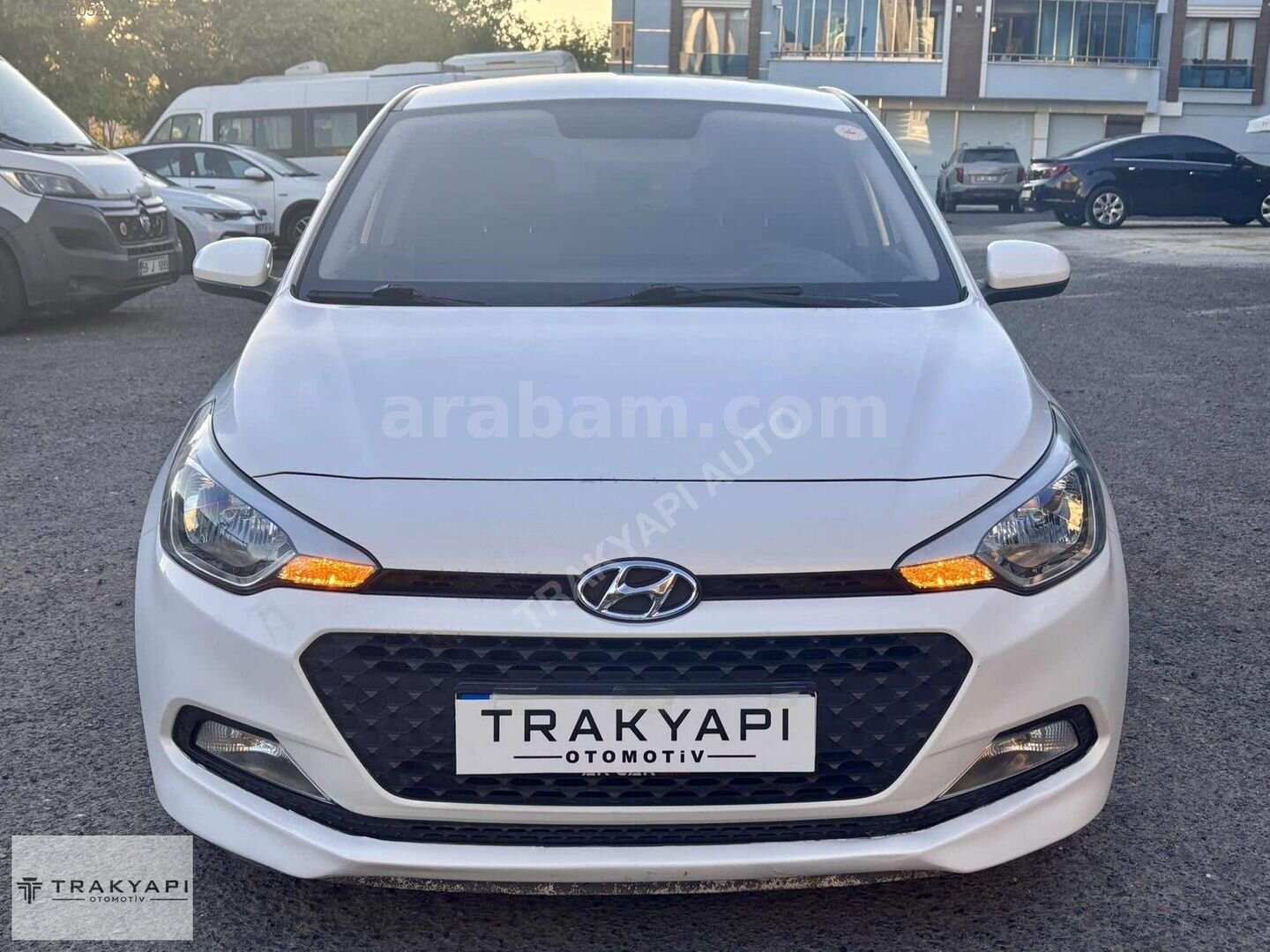 Galeriden Hyundai i20 1.4 MPI Jump 2015 Model Tekirdağ 190.000 km Beyaz 4