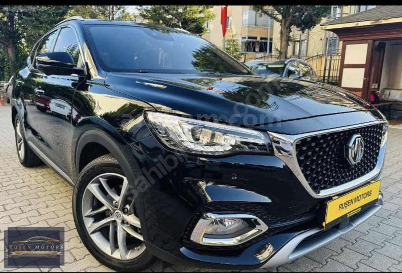 R&S MOTORS BOYASIZ MG 2023 İÇİ KIRMIZI SERVİS BAKIM GARANTİLİ 4